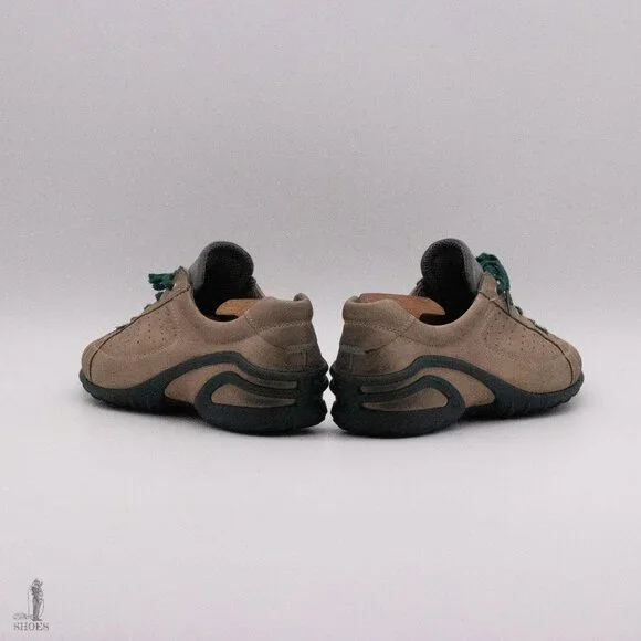 Ecco Minimalist Sneakers with Reflective Tongue Womens size 8-8.5 EU 39 - Picture 6 of 11